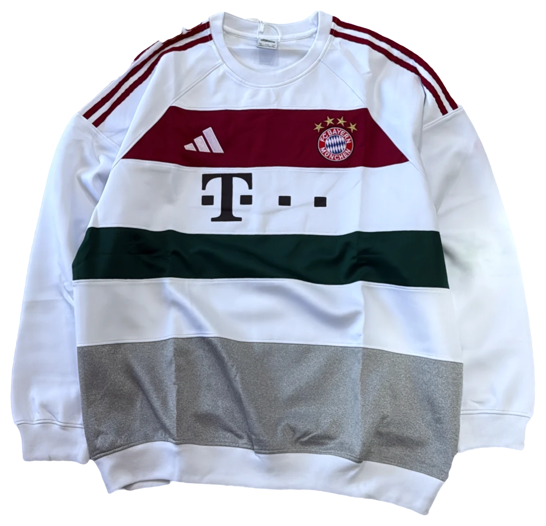 Blusa Bayern de Munique Branca com faixas, frente