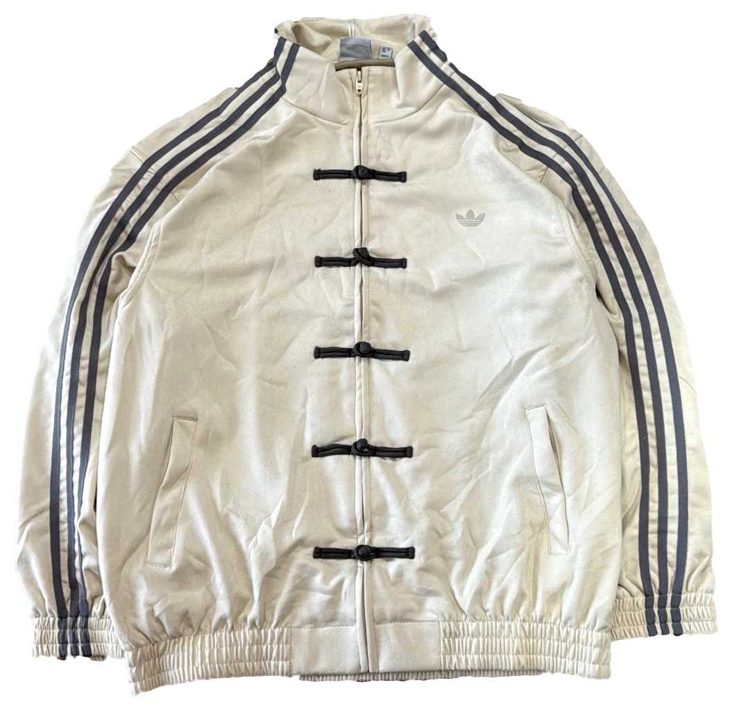 Blusa adidas Creme, botões pretos, frente